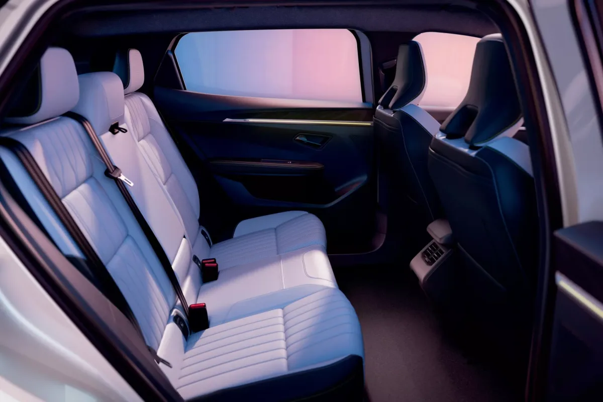 Renault Scénic E-Tech, stražnja klupa i prostor za putnike